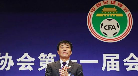 只是这些年，孩子都各自成家，每家情况不同，大家虽然都经常回来看望老人，但还真不容易全部聚齐在一起。